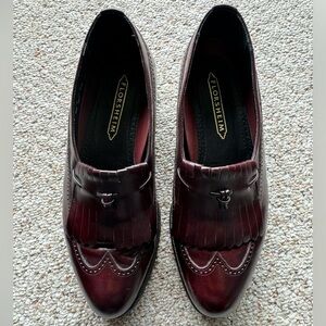 GUC Florsheim Men’s Dress Shoe Size 9 - Cut Tassles Otherwise Excellent Conditon